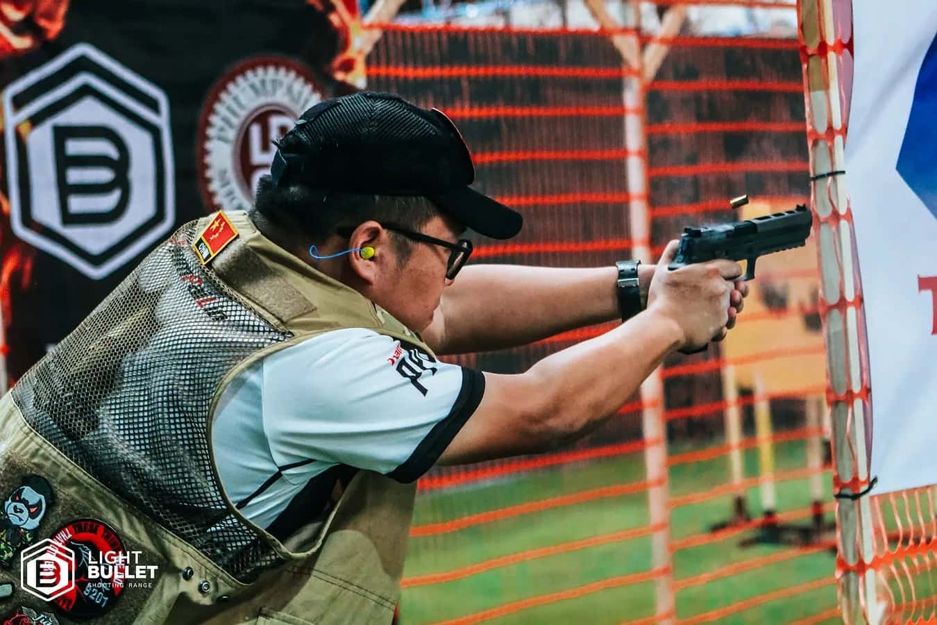 芭達雅 Light Bullet 實彈射擊場